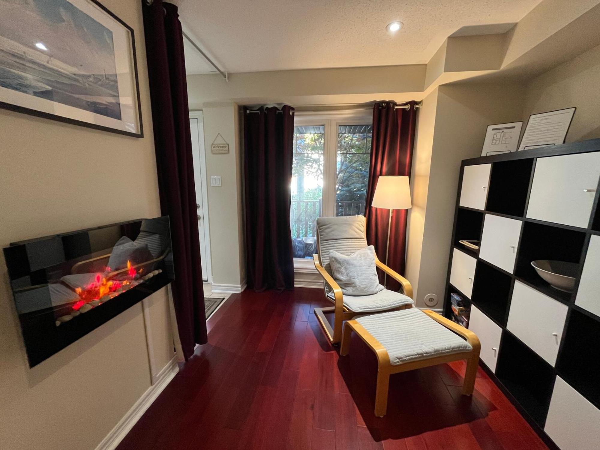 Stunning Rooms In Townhouse Across The Beach Торонто Экстерьер фото